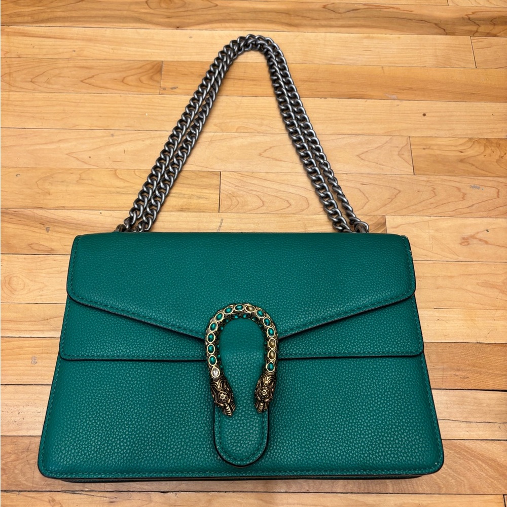 Gucci Dionysus shoulder bag in green leather